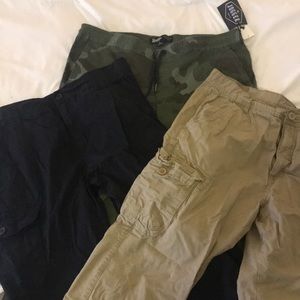 Lot of 3 Men’s joggers. 36/XL